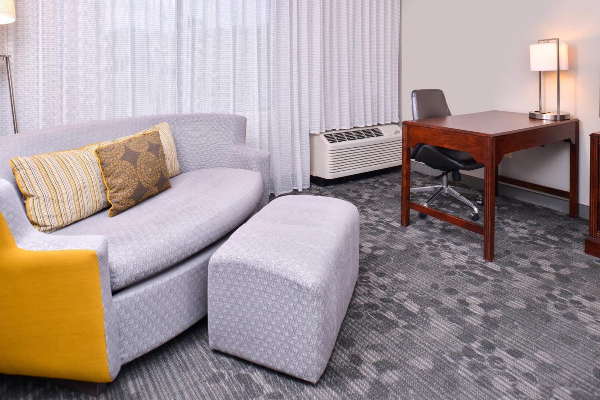 Courtyard By Marriott Decatur Hotel Luaran gambar