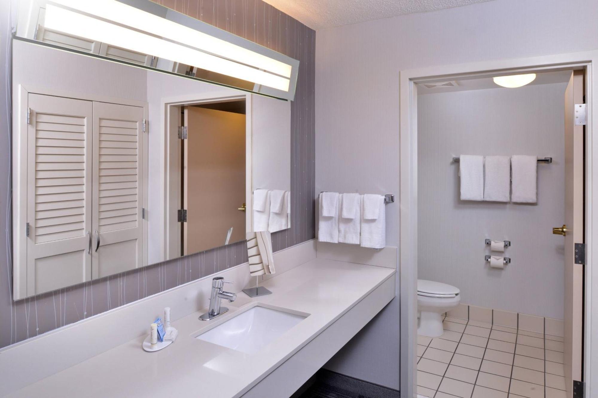 Courtyard By Marriott Decatur Hotel Luaran gambar