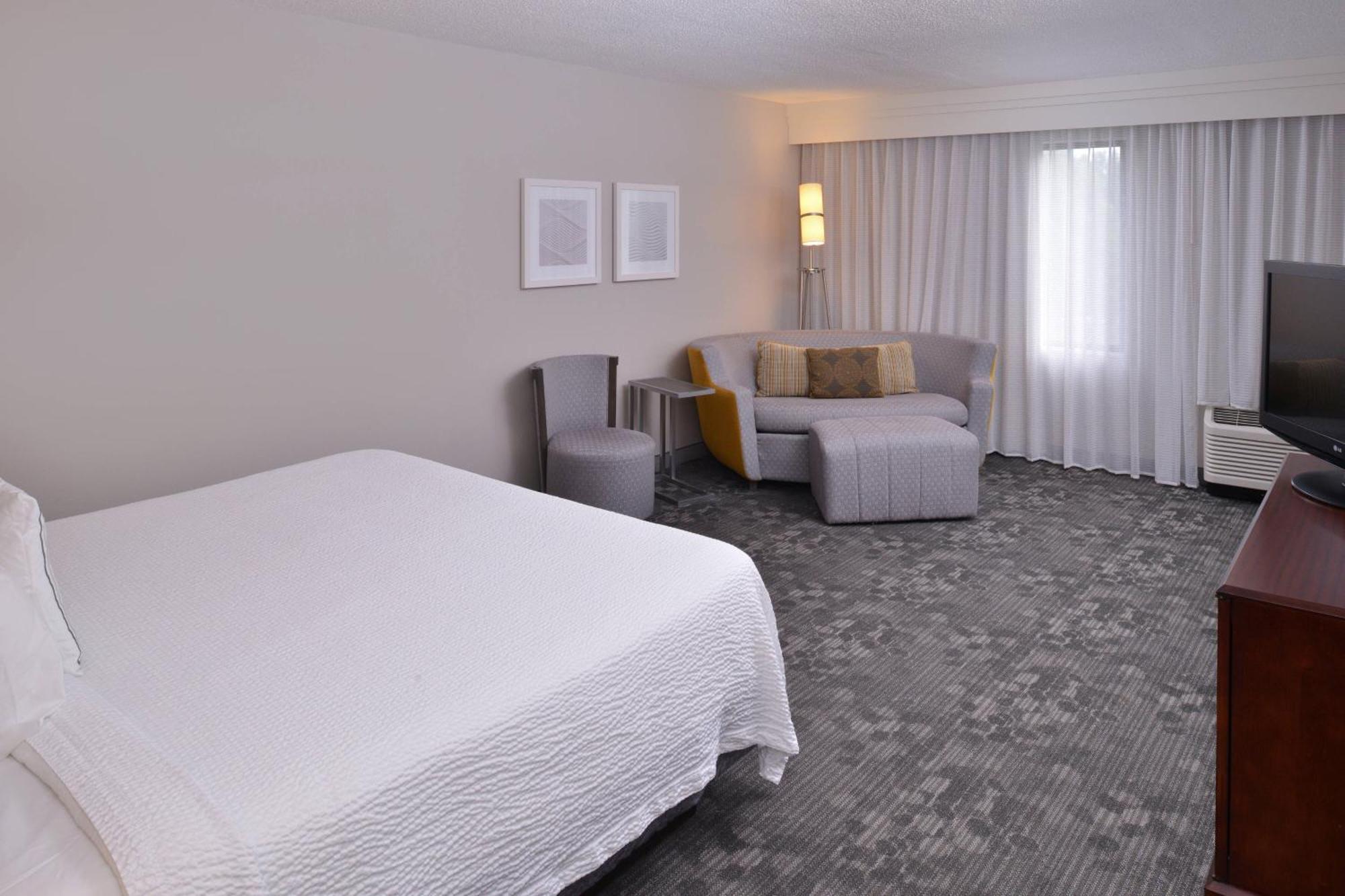 Courtyard By Marriott Decatur Hotel Luaran gambar